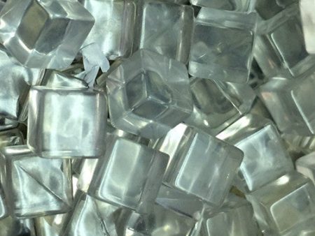 8mm Plastic Cubes: Set of 25 (Clear) Online Sale